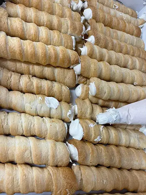 Jumbo Vanilla Lady Locks